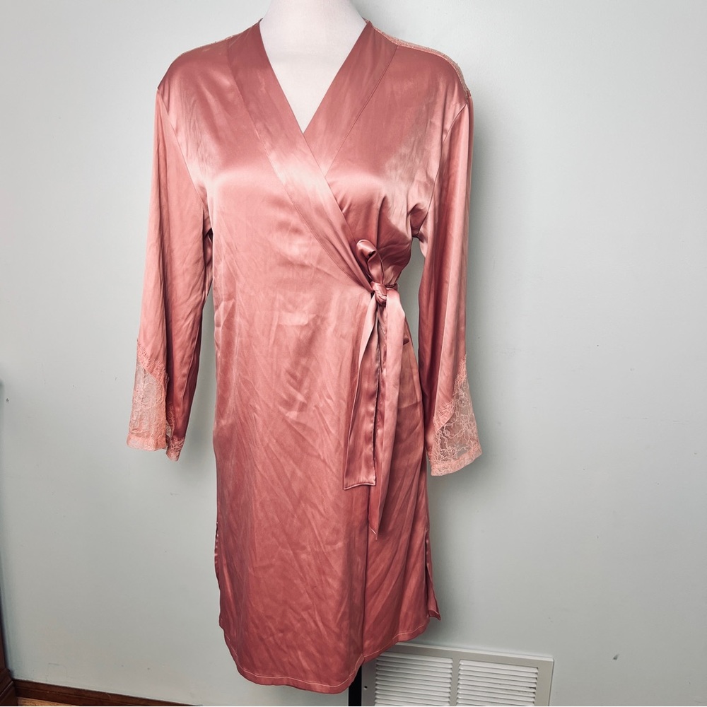 Victoria's Secret Blush Pink Satin Lace Trim Robe - Size M/L
